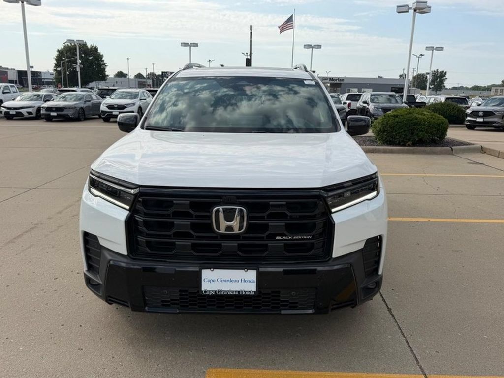 New 2026 Honda Pilot Black Edition image 8