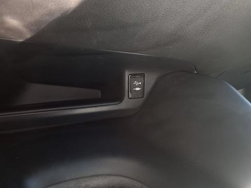 Used 2018 Toyota C-HR XLE FWD image 13