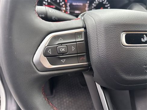 Used 2024 Jeep Compass Trailhawk image 18