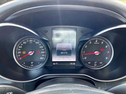 Used 2017 Mercedes-Benz GLC 300 4MATIC image 25