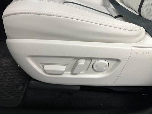 Used 2025 MAZDA CX-90 3.3 Turbo S w/ Premium Plus AWD/4WD image 17