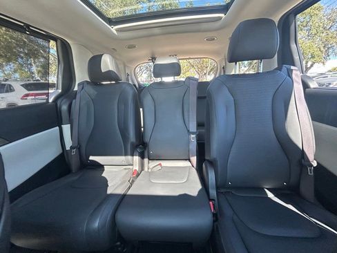 Used 2023 Kia Carnival SX Prestige FWD image 13