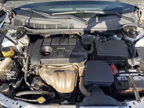 Used 2011 Toyota Camry SE w/ SE Extra-Value Pkg #1 FWD image 15
