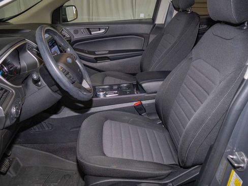 Used 2021 Ford Edge SE image 12