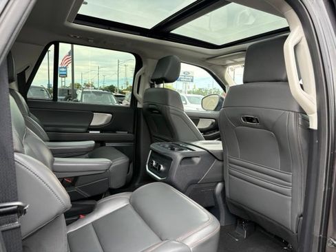 Certified 2025 Ford Expedition Max Active AWD/4WD image 15
