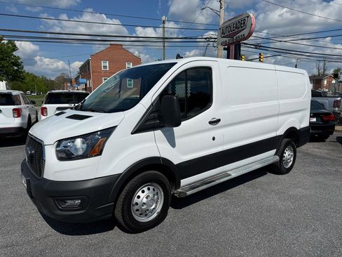 Used 2024 Ford Transit 250 Low Roof AWD w/ Exterior Upgrade Package image 12
