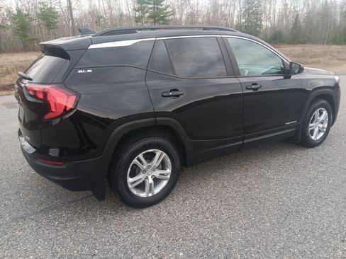 Used 2021 GMC Terrain SLE w/ Driver Convenience Package image 5