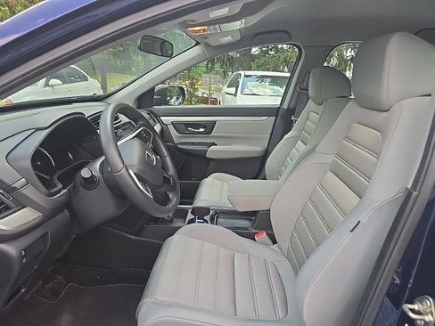 Used 2019 Honda CR-V LX image 10
