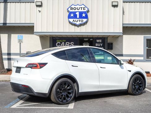 Used 2021 Tesla Model Y Long Range AWD/4WD image 4