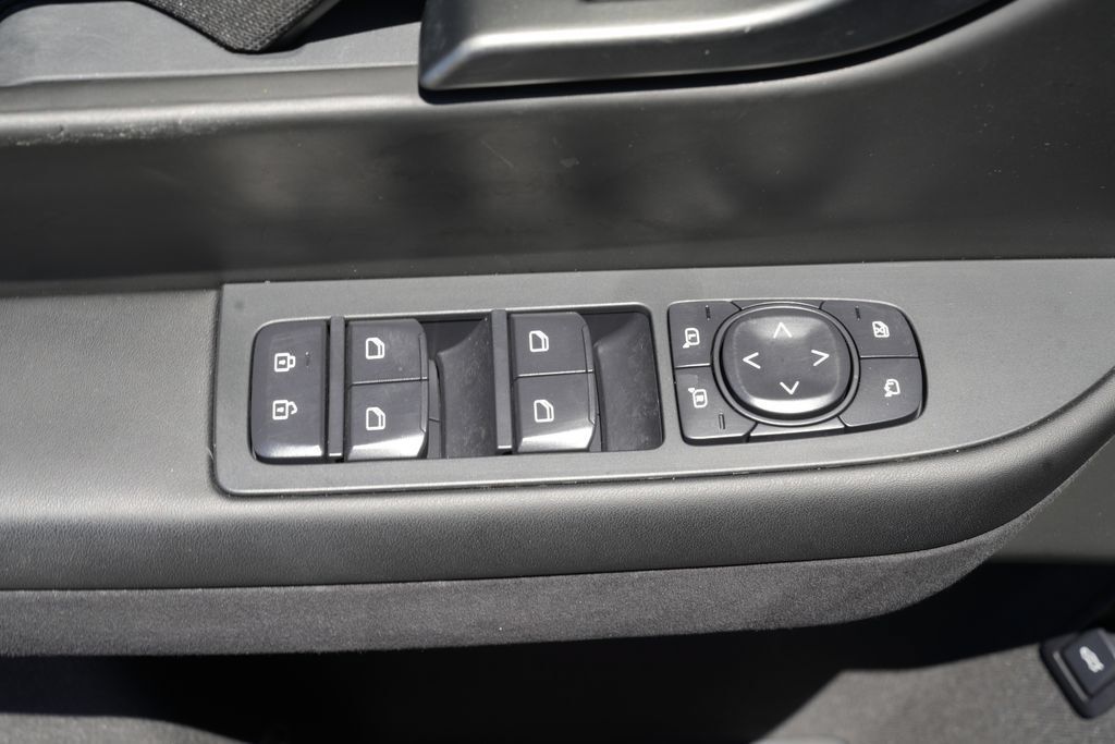 Used 2023 Fisker Ocean Extreme AWD/4WD image 20