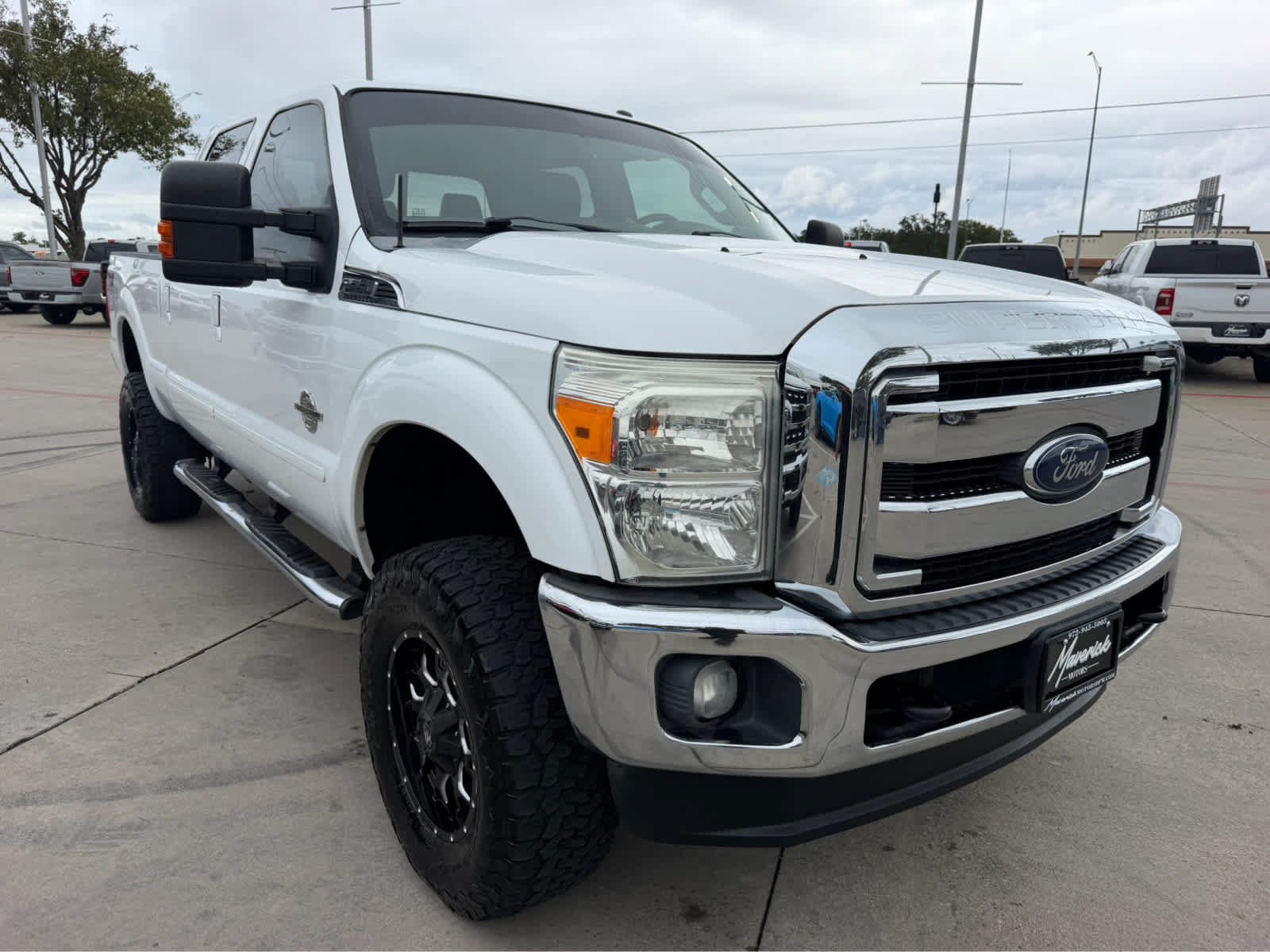 Used 2016 Ford F250 Lariat w/ Lariat Ultimate Package AWD/4WD image 4