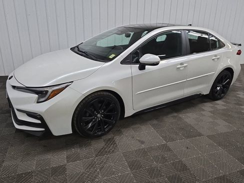 Used 2023 Toyota Corolla XSE FWD image 6