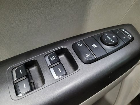 Used 2020 Kia Sportage LX w/ LX Popular Package AWD/4WD image 27
