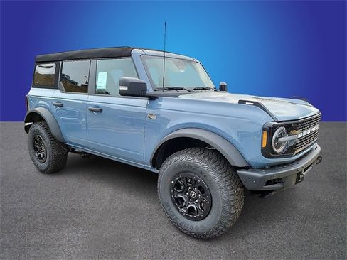 New 2023 Ford Bronco Wildtrak image 2