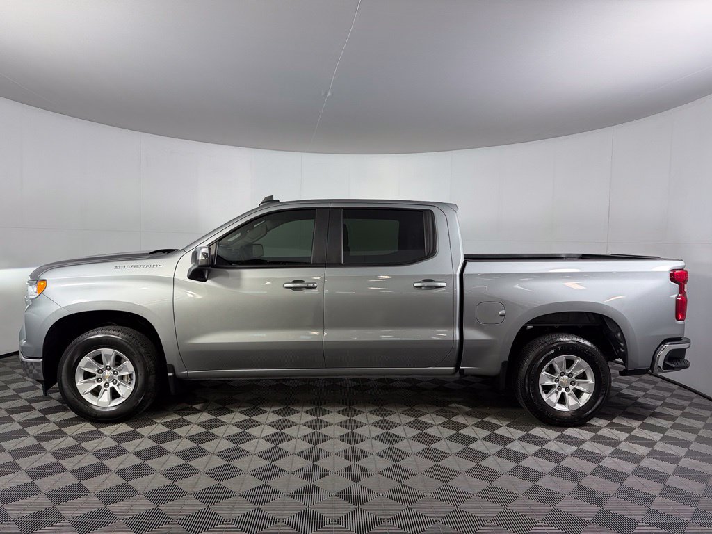 Used 2025 Chevrolet Silverado 1500 LT RWD image 10
