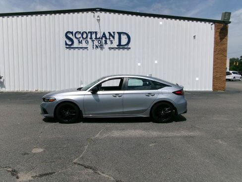 Used 2024 Honda Civic Sport image 1