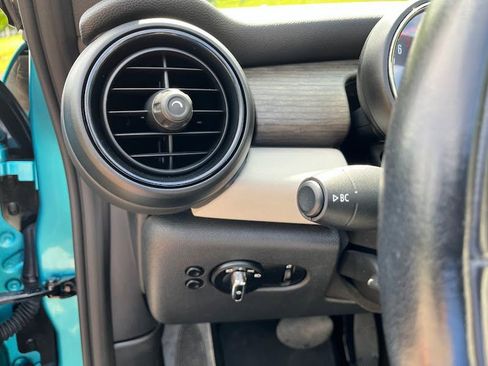 Used 2016 MINI Cooper Convertible FWD image 11