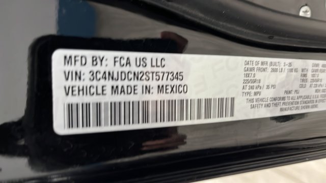 Used 2025 Jeep Compass Limited AWD/4WD image 26