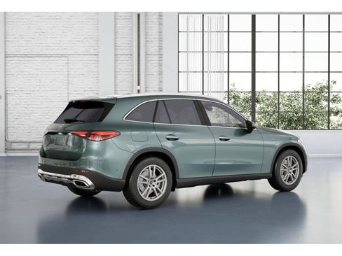 Used 2026 Mercedes-Benz GLC 300 image 18