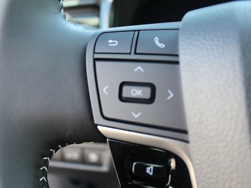 Certified 2026 Toyota Camry SE FWD image 27