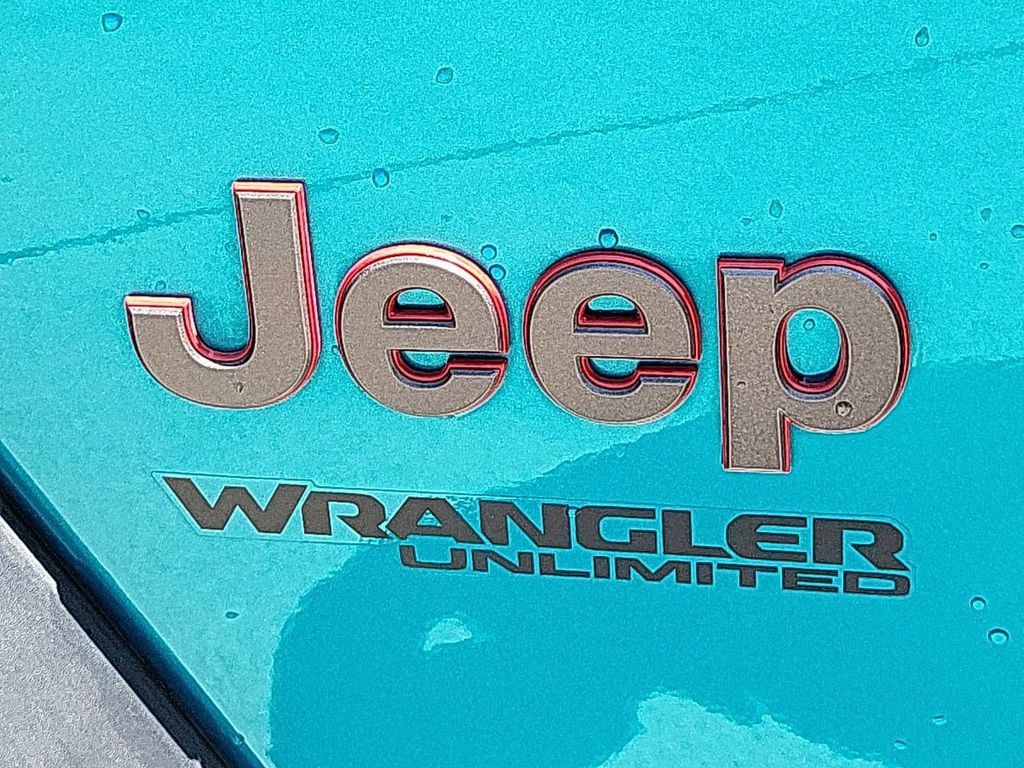 Used 2020 Jeep Wrangler Unlimited Rubicon w/ Cold Weather Group AWD/4WD image 38