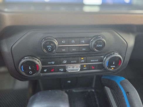 Used 2022 Ford Bronco Outer Banks AWD/4WD image 24