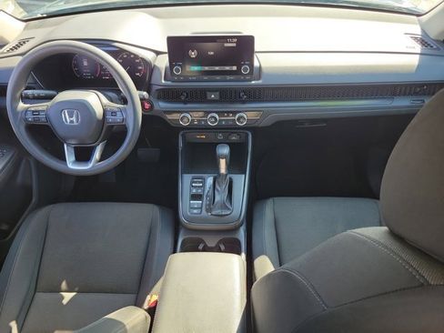 Used 2023 Honda CR-V LX image 2