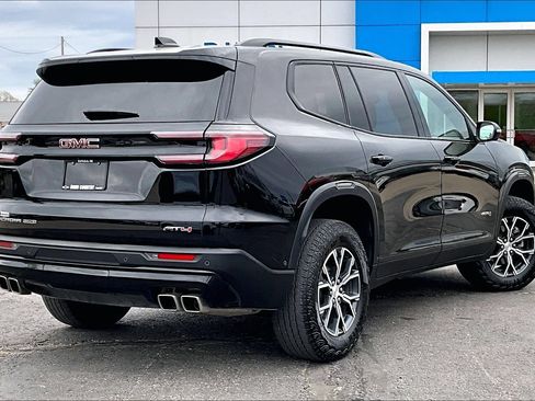Used 2024 GMC Acadia AT4 w/ Super Cruise Package AWD/4WD image 2