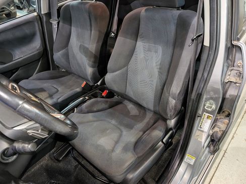 Used 2010 Honda Fit Sport image 15