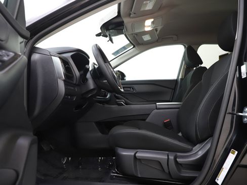 Used 2024 Nissan Rogue S image 22