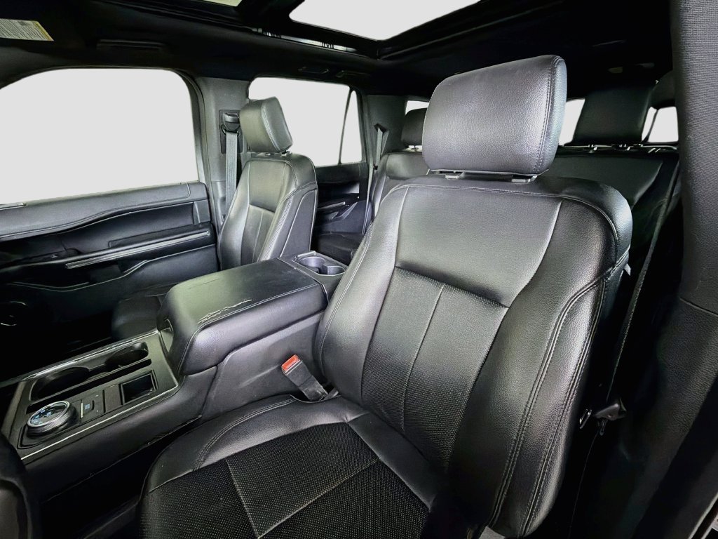 Used 2020 Ford Expedition Max XLT w/ Equipment Group 202A RWD image 14
