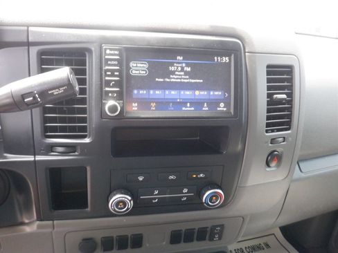 Used 2020 Nissan NV 2500 S RWD image 16