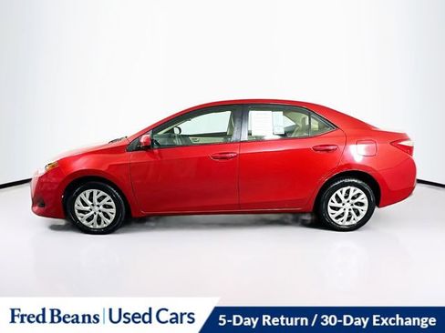Used 2017 Toyota Corolla LE image 4