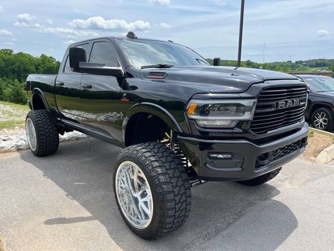 Used 2021 RAM 2500 Laramie w/ Night Edition AWD/4WD image 2