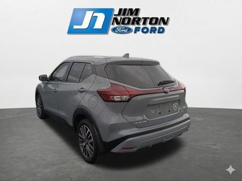 Used 2024 Nissan Kicks SV FWD image 7