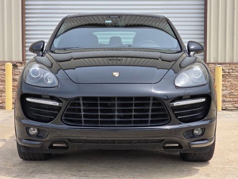 Used 2014 Porsche Cayenne GTS AWD/4WD image 8