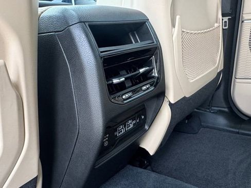 Used 2022 Jeep Grand Cherokee Limited 4xe AWD/4WD image 31
