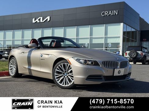 Used 2010 BMW Z4 sDrive35i image 1