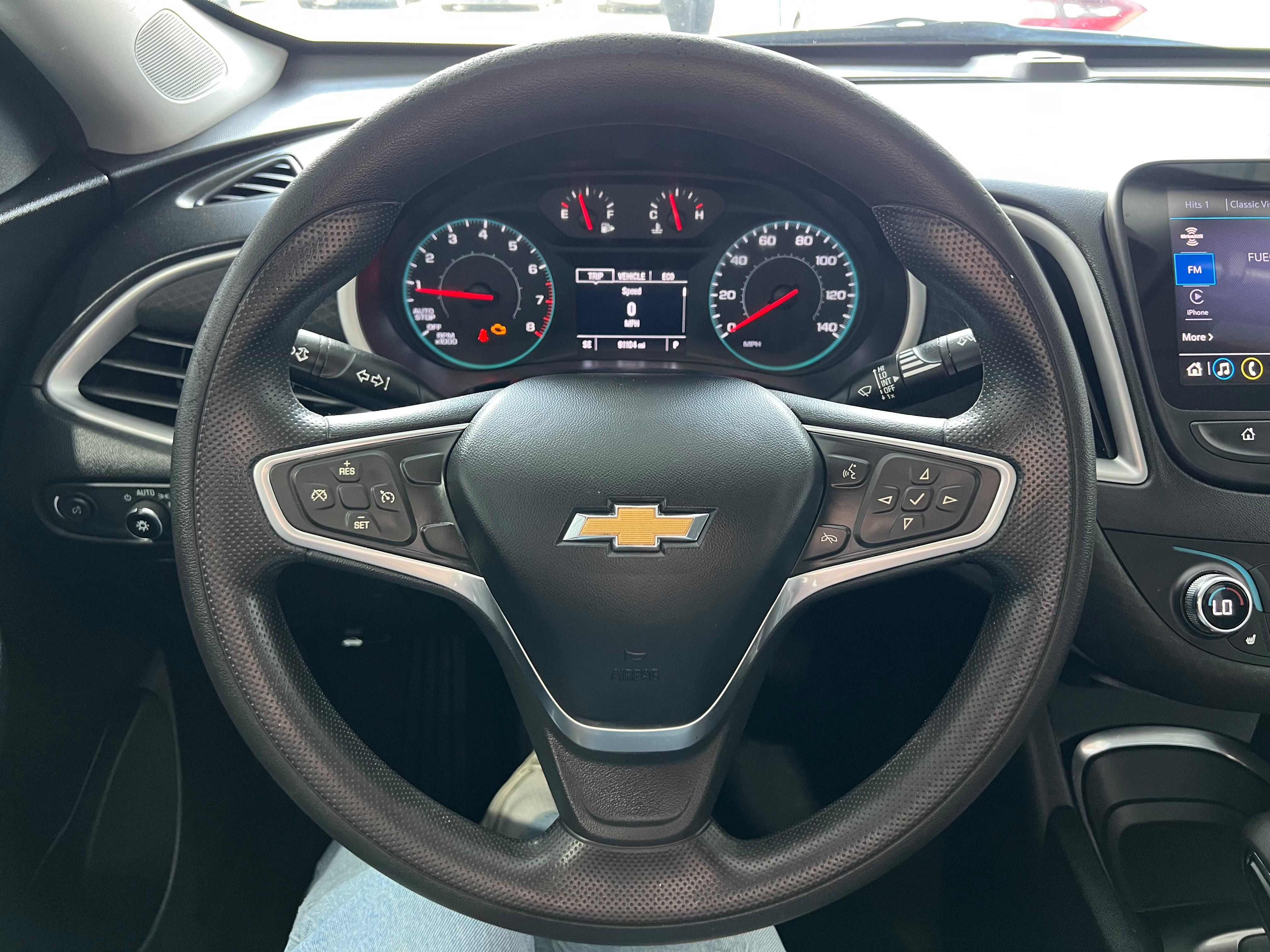 Used 2022 Chevrolet Malibu LT FWD image 18