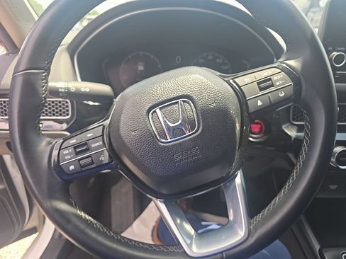Used 2024 Honda Civic EX-L image 12