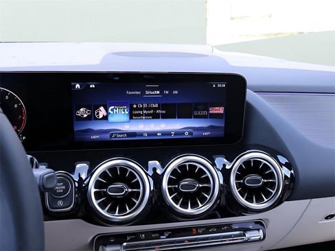 New 2026 Mercedes-Benz GLA 250 4MATIC image 22