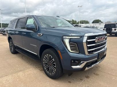 New 2026 GMC Yukon XL Elevation w/ Elevation Premium Package