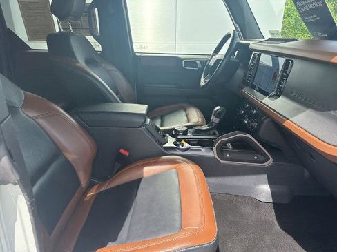 Certified 2024 Ford Bronco Outer Banks w/ Sasquatch Package image 33