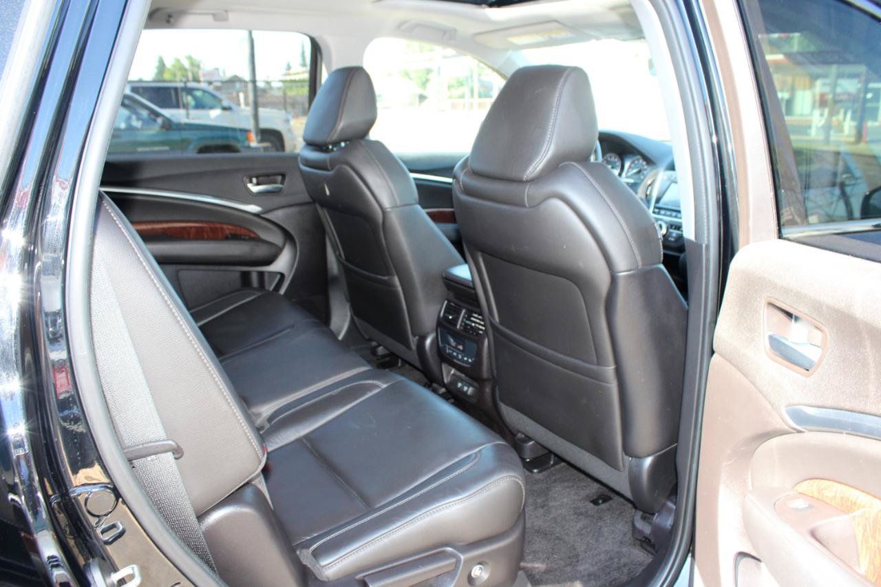 Used 2017 Acura MDX SH-AWD image 16