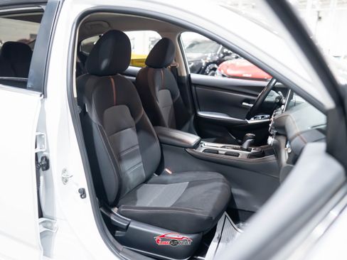 Used 2022 Nissan Sentra SR image 17