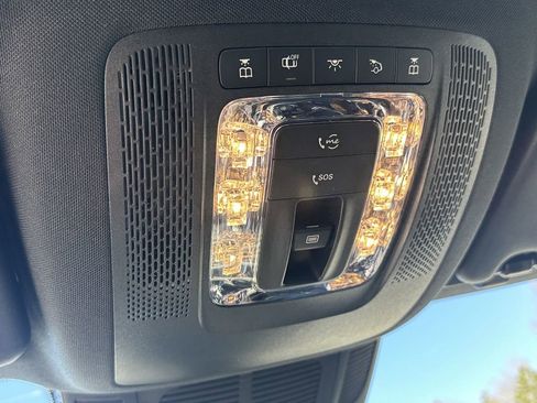 Certified 2025 Mercedes-Benz GLS 450 4MATIC image 35