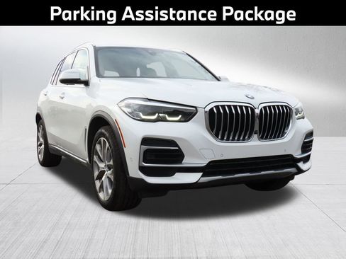Used 2022 BMW X5 xDrive40i w/ Premium Package image 4