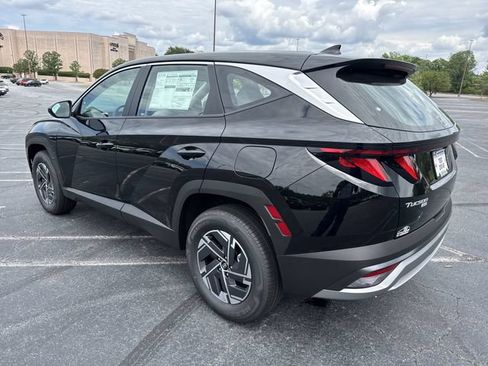 New 2026 Hyundai Tucson Blue SE AWD/4WD image 6