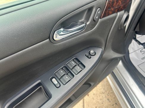 Used 2016 Chevrolet Impala Limited LS FWD image 14