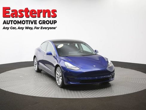 Used 2020 Tesla Model 3 Standard Range RWD image 45